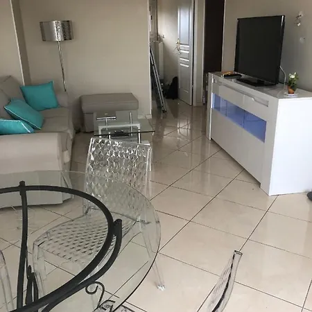 Vue Panoramique アンティーブ